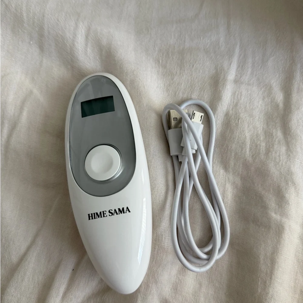 White VR Headset